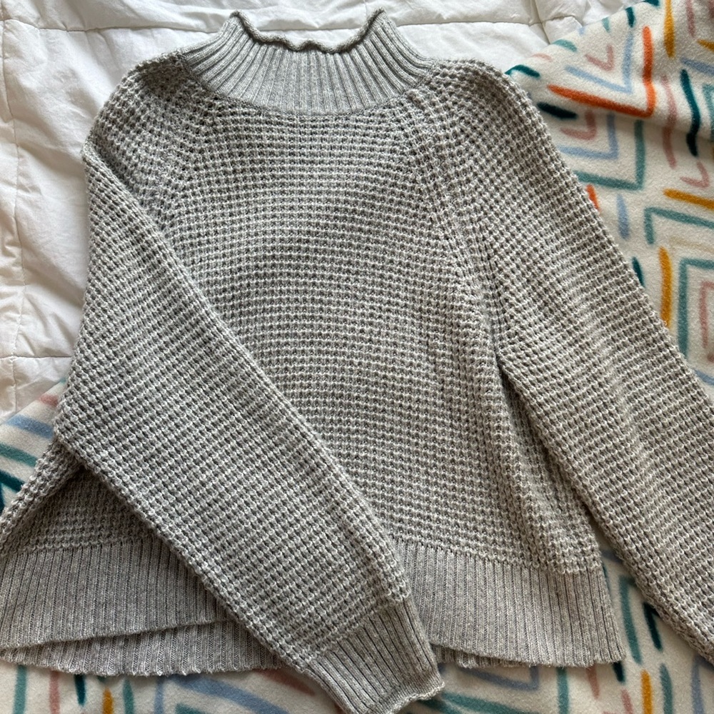 Gray turtle neck sweater